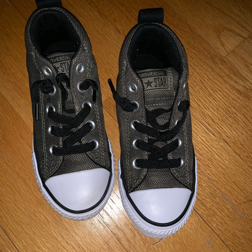 Boys converse sneakers